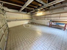 Gro�e Garage geipel.de -VERKAUFT  Ein- bis Zweifamilienhaus