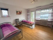 EG - Zimmer mit Balkonzugang geipel.de - Zweifamilienhaus