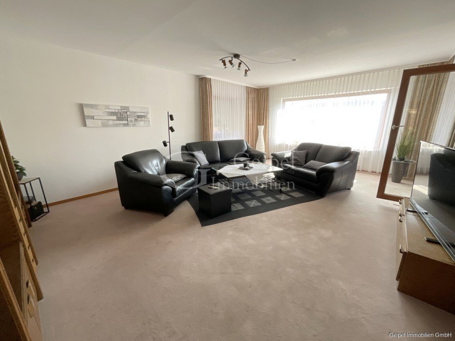 Wohnzimmer im Erdgeschoss Zweifamilienhaus Alfeld (Leine) / Brunkensen