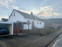 mit Garage und Carport geipel.de -VERKAUFT Bungalow mit Keller