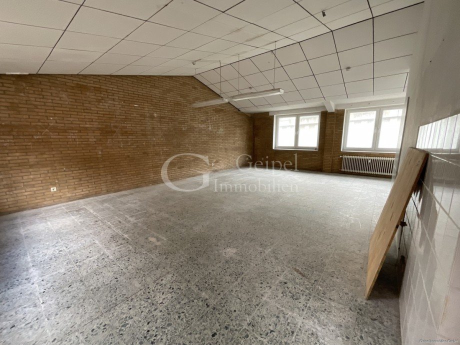 Bild 2 Halle Alfeld