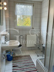 Bad im Dachgeschoss geipel.de -  VERKAUFT Zweifamilienhaus in Alfeld (Ortsteil Brunkensen)