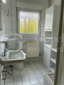 Bad  im Erdgeschoss geipel.de -  VERKAUFT Zweifamilienhaus in Alfeld (Ortsteil Brunkensen)