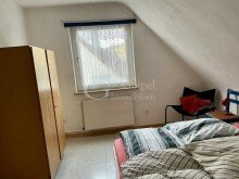 Schalfzimmer im Dachgeschoss geipel.de -  VERKAUFT Zweifamilienhaus in Alfeld (Ortsteil Brunkensen)