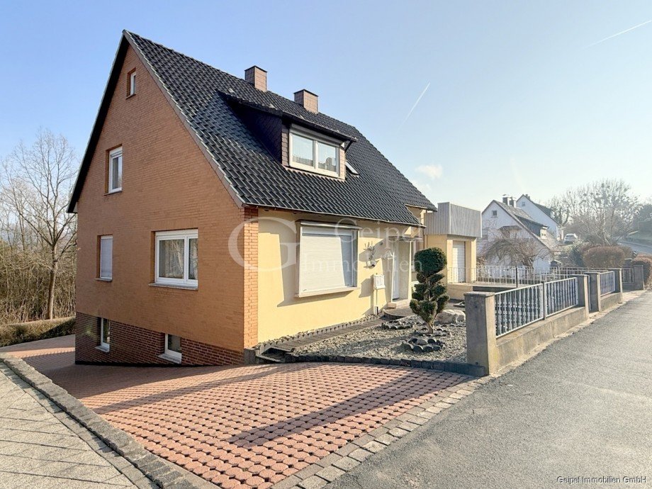Front links Einfamilienhaus Alfeld (Leine) / Limmer