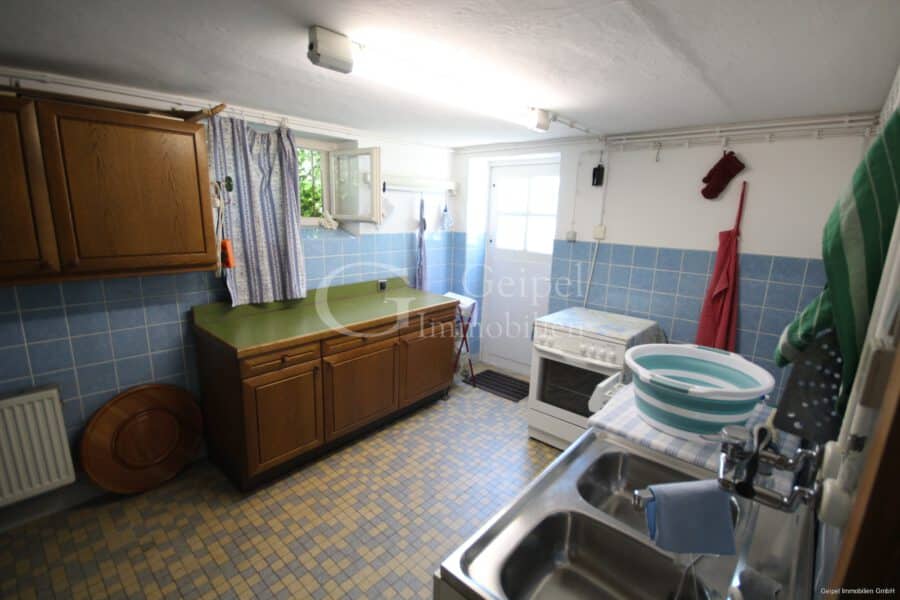 VERKAUFT - Einfamilienhaus mit "Olymp" - Waschküche
