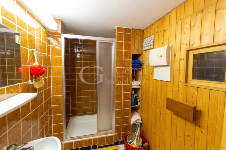 VERKAUFT Familienfreundliches Zuhause in Eimsen - Sauna mit Dusche