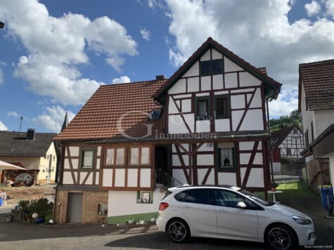 VERKAUFT Wohnhaus mit großer Scheune, 63639 Flörsbachtal / Lohrhaupten, Einfamilienhaus
