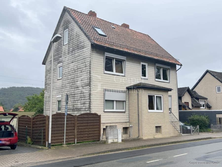 2 Familienhaus in Föhrste - Frontansicht